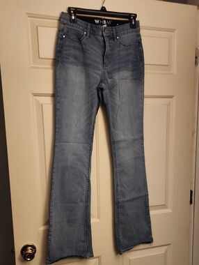 White House Black Market Light Wash Women’s Flare Jeans